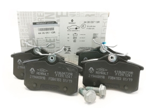 KLOCKI HAMULCOWE RENAULT MEGANE III TYŁ ORYGINAŁ 440605713R