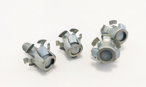 SPINKA OSŁONY POD SILNIK RENAULT MASTER III 10- 7703015203 ORYGINAŁ