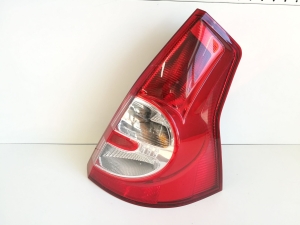 LAMPA TYLNA PRAWA DACIA SANDERO I 2008-2012