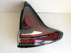 LAMPA TYLNA PRAWA RENAULT ESPACE V 2016-