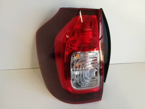 LAMPA TYLNA LEWA DACIA LOGAN MCV II 2013-