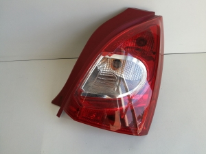 LAMPA TYLNA PRAWA RENAULT TWINGO II LIFT 2011-