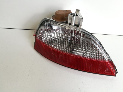 LAMPA TYLNA PRAWA W ZDERZAK RENAULT SCENIC III