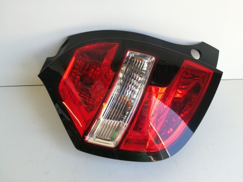 LAMPA TYLNA LEWA RENAULT TWINGO III