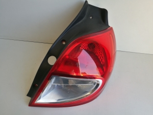 LAMPA TYLNA PRAWA RENAULT CLIO III LIFT 09-12