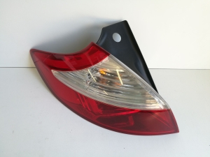 LAMPA TYLNA LEWA RENAULT MEGANE III HB 08-16