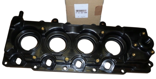 POKRYWA GŁOWICY ZAWORÓW RENAULT MASTER II 3.0 DCI 7701057896 ORYGINAŁ